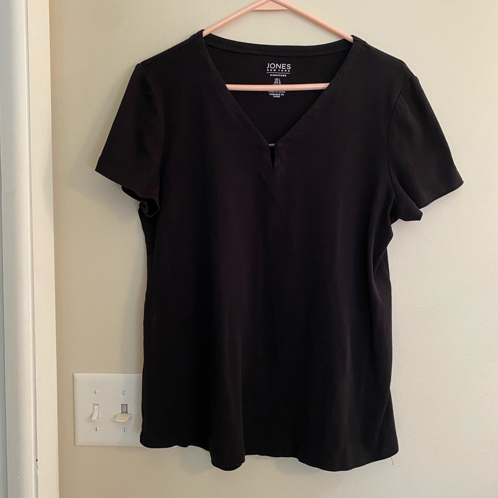 Jones NY Tee, size L